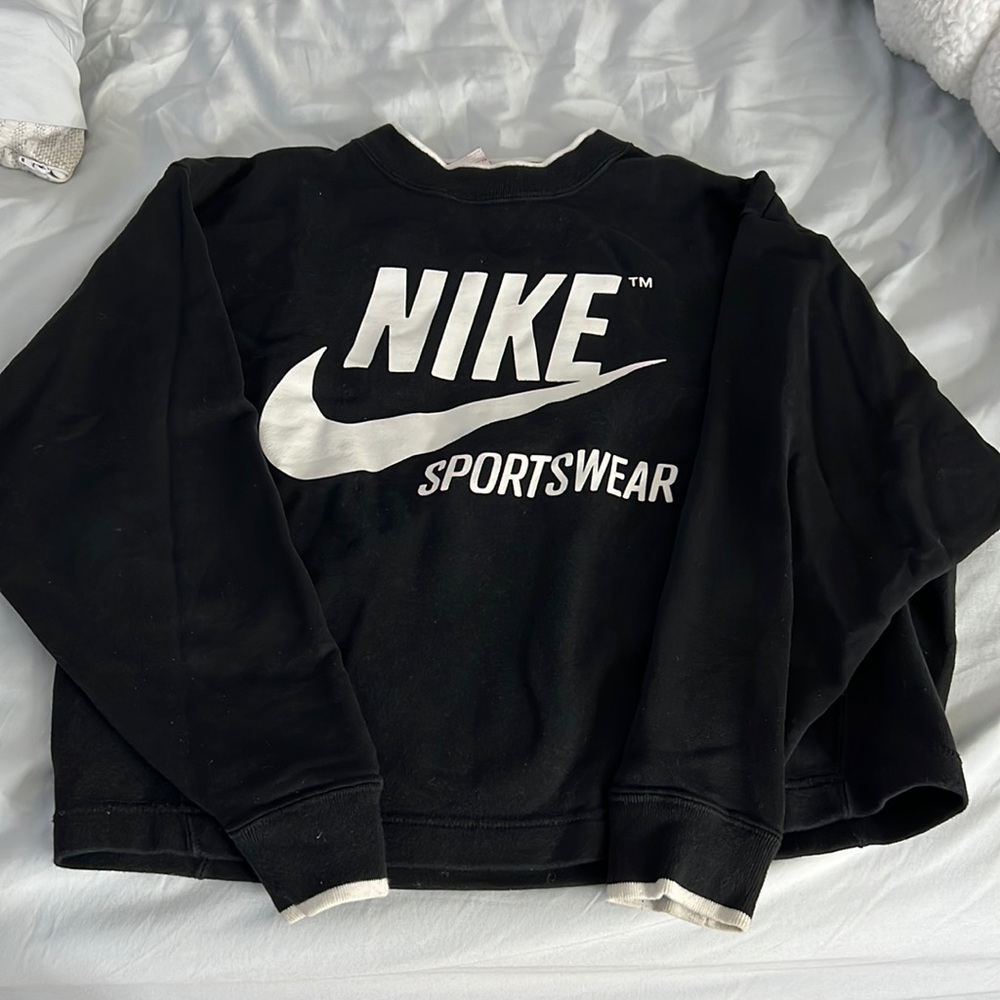 Black Nike sweatshirt